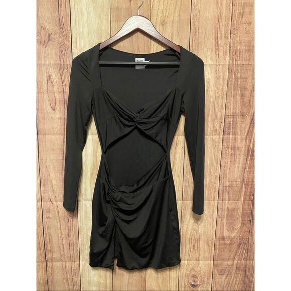 Princess Polly size 4 black Maxam Long Sleeve Cut Out Twist Mini Dress sexy club - Picture 3 of 9